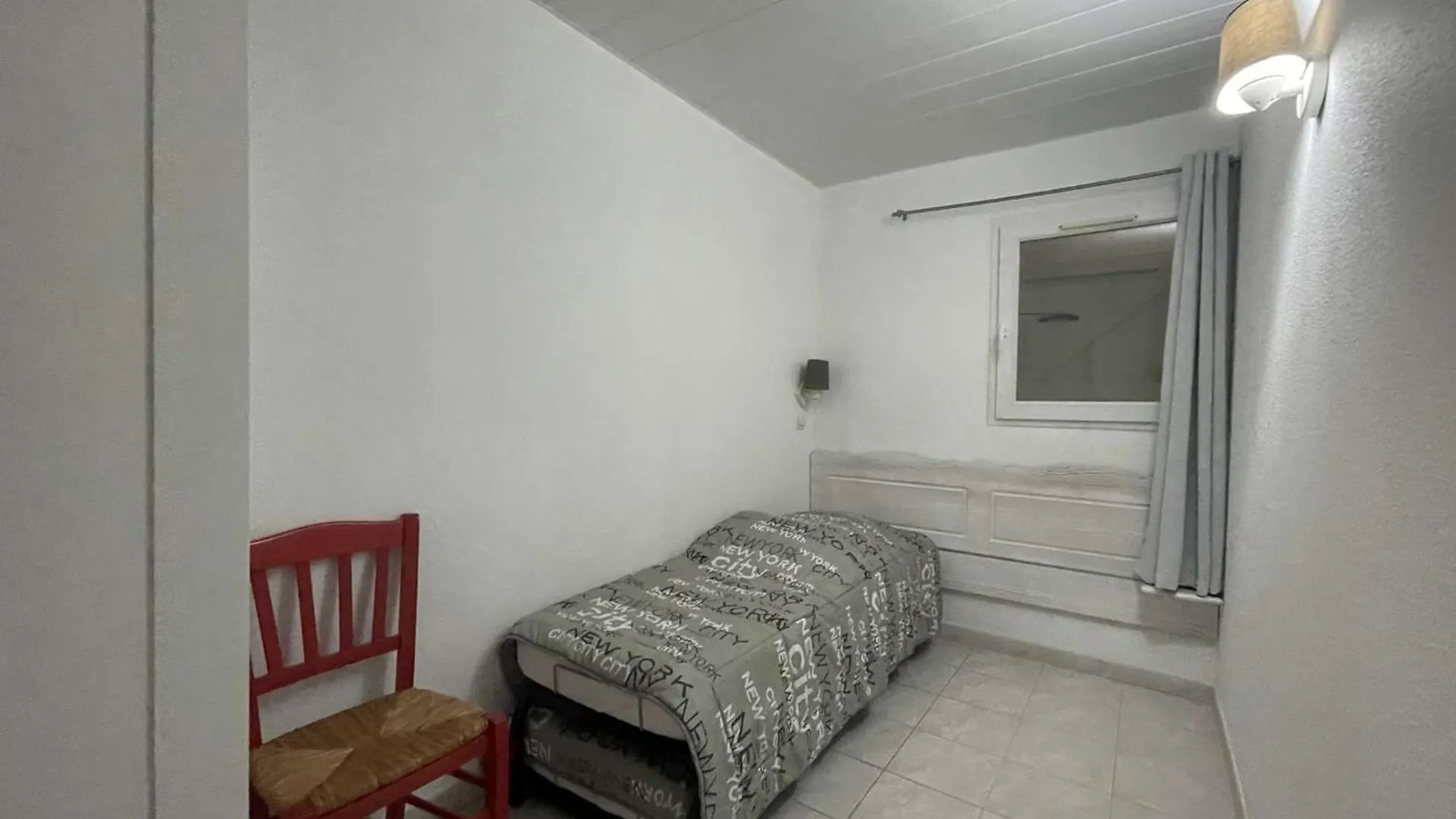 Holiday home Maison T3 Climatisee Avec Piscine, Animaux Admis, Parking - Fr-1-382-215 Salavas France