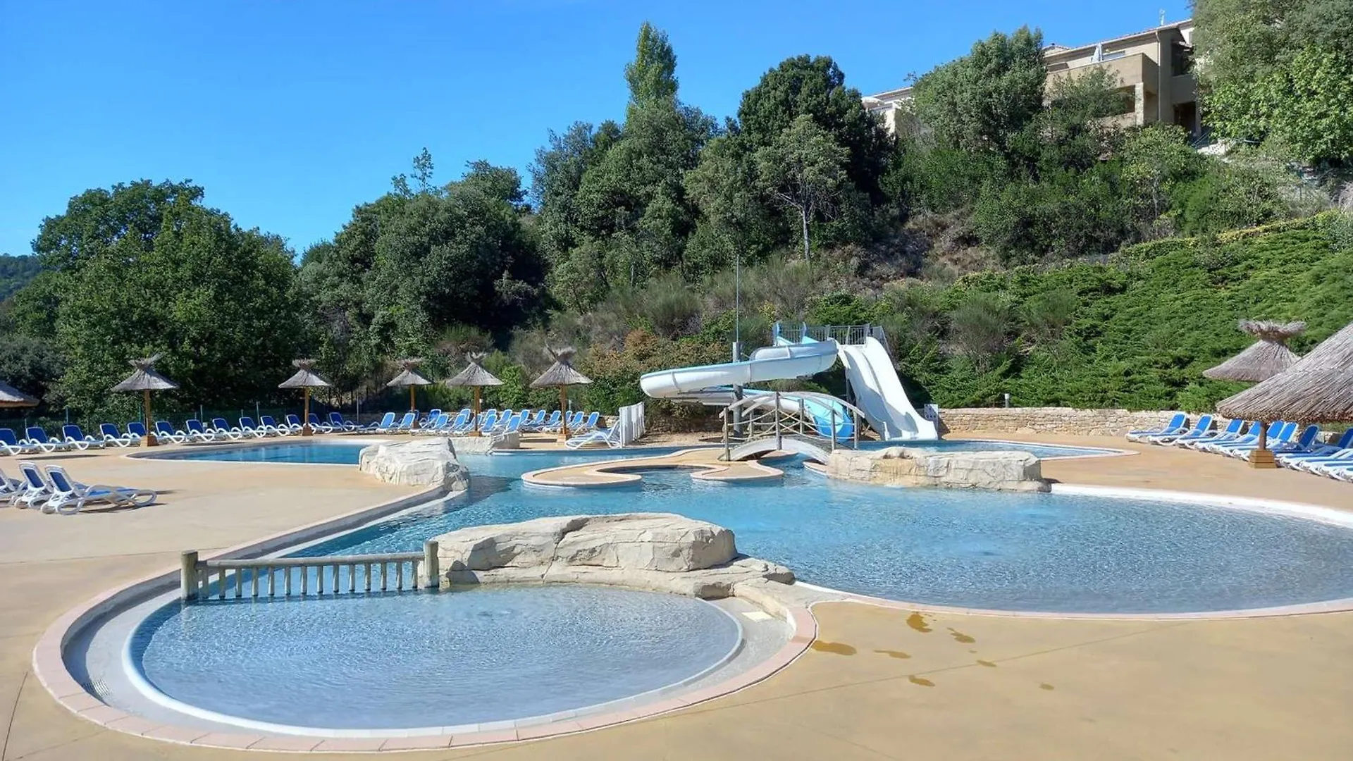Maison T3 Climatisee Avec Piscine, Animaux Admis, Parking - Fr-1-382-215 Salavas Holiday home
